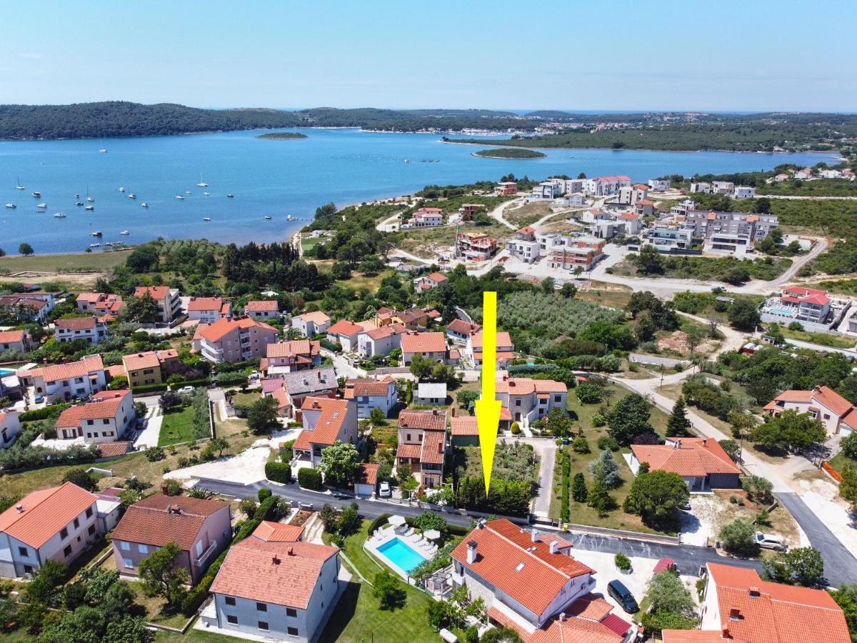 Apartments Biskupije 810 Medulin Zewnętrze zdjęcie