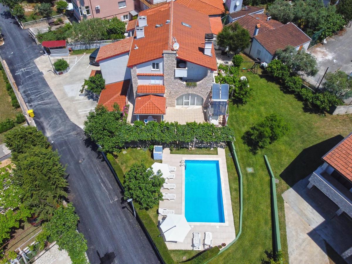 Apartments Biskupije 810 Medulin Zewnętrze zdjęcie