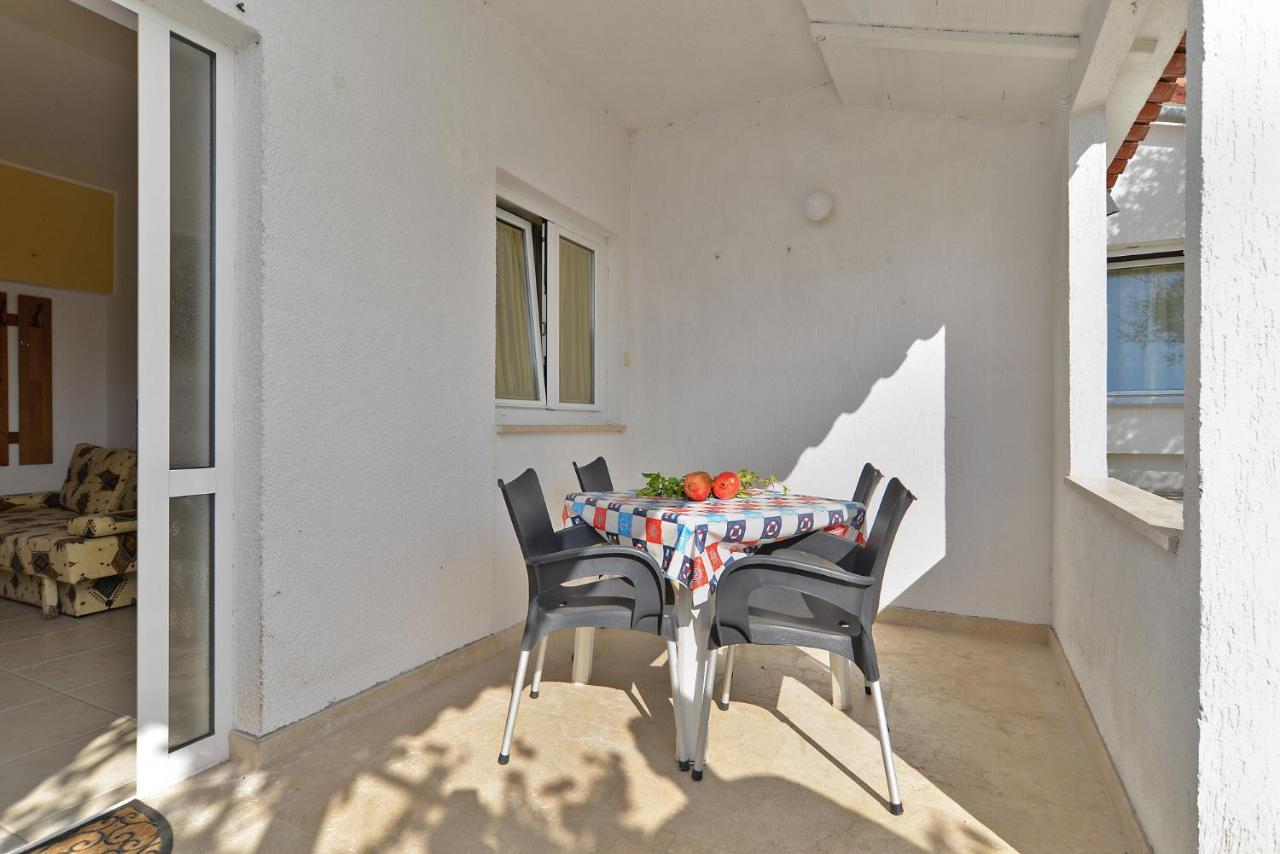 Apartments Biskupije 810 Medulin Zewnętrze zdjęcie