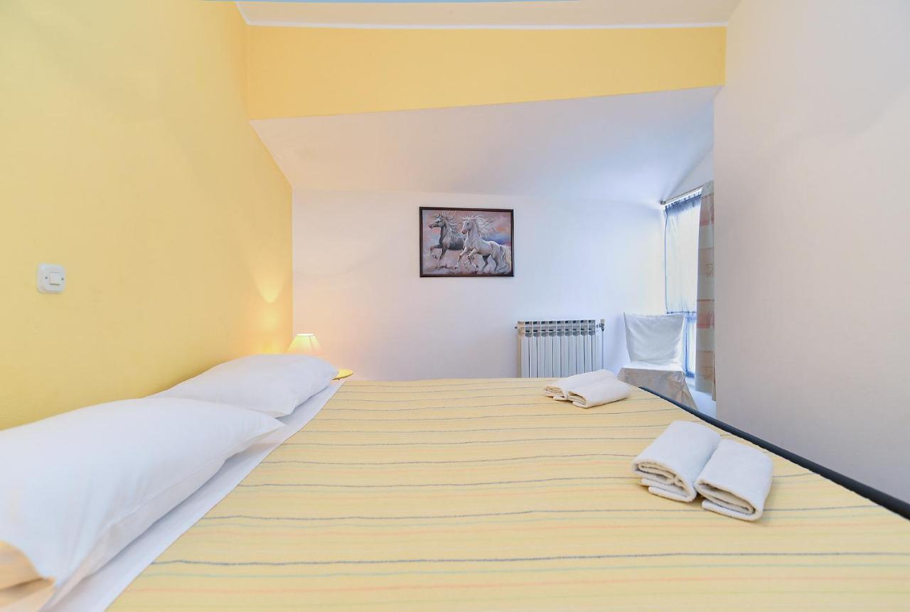 Apartments Biskupije 810 Medulin Zewnętrze zdjęcie